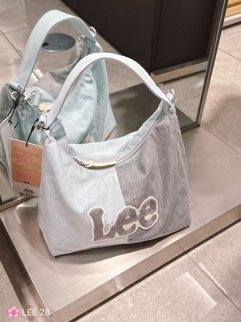 92ee23326a33f8576e6bd868f01bad29