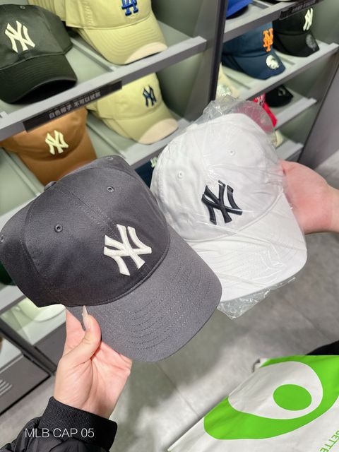 1024467D-B31C-48E8-BDB9-D6392BD53758