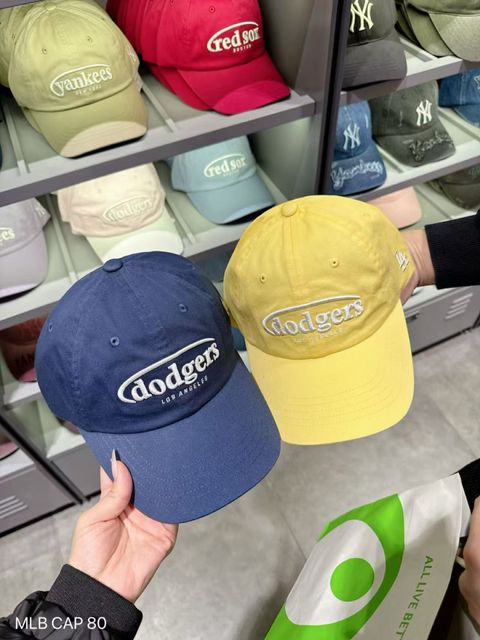 7D11B979-DAAD-4656-B6E3-72856068B2B3