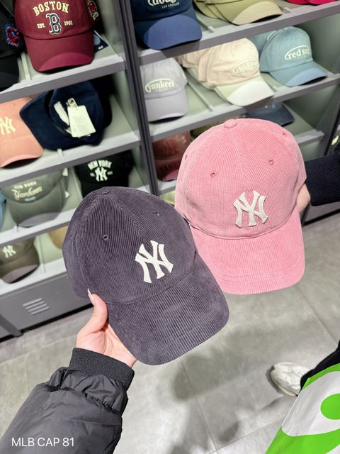 2069FB31-15D4-42B7-8F82-9B7604379F95