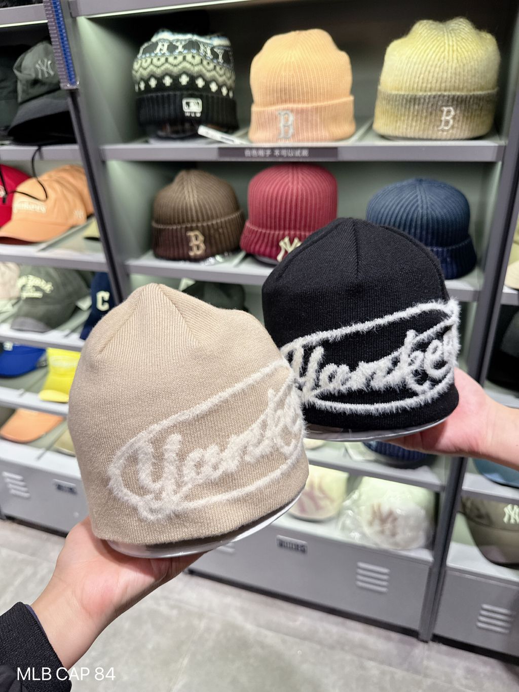 CE1D13B6-CFC2-4FA9-8897-78A8D9304AE8