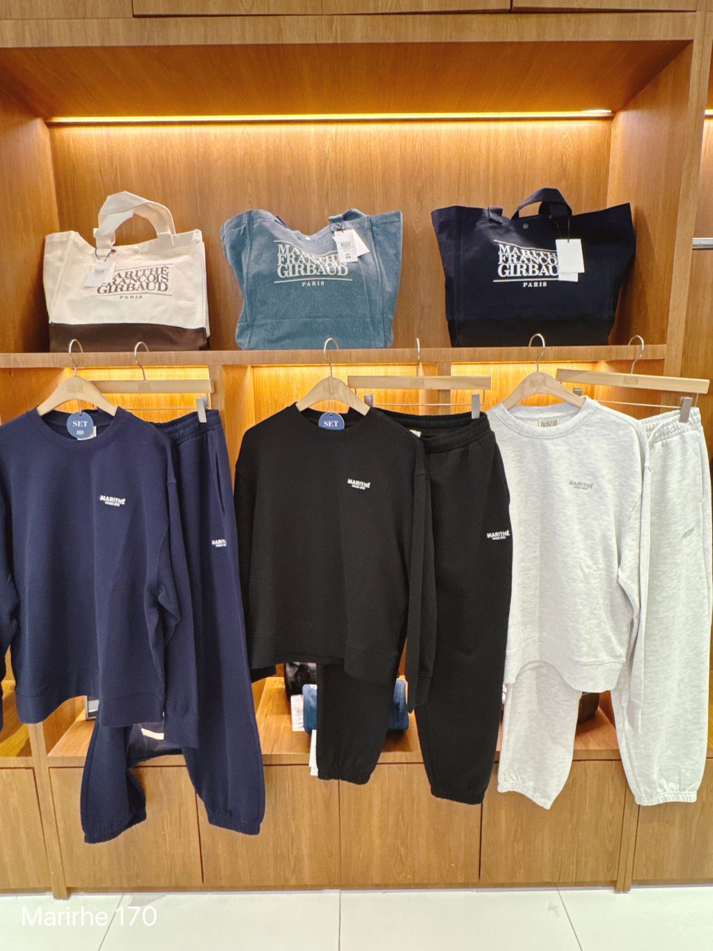 082B1FF5-D823-4B45-BC65-DB6EFFAED1D7