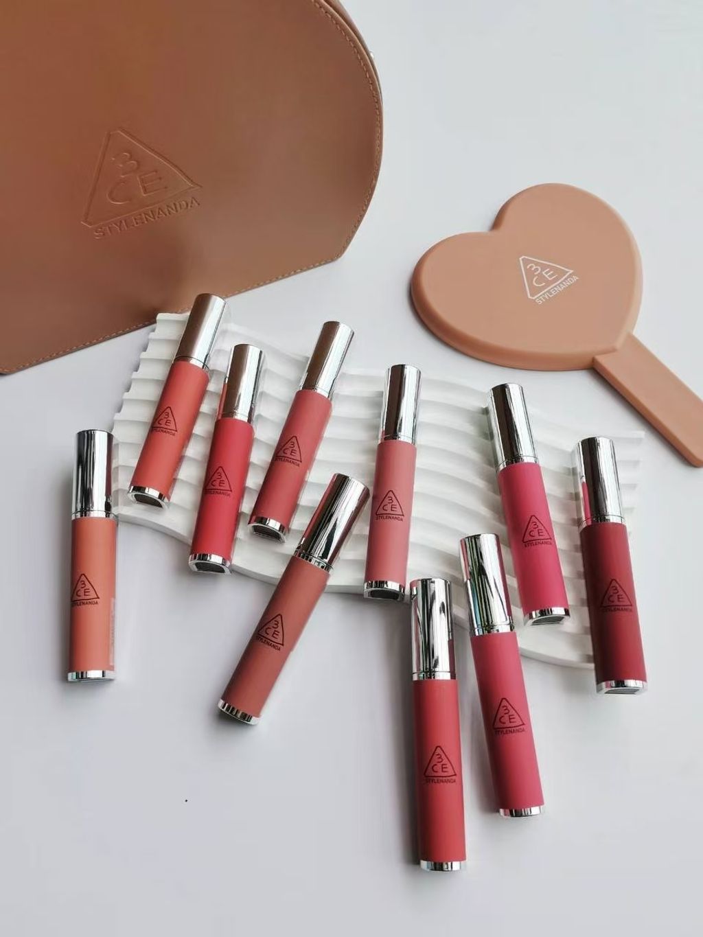 38522be16111bee3ebfb780fc542d945