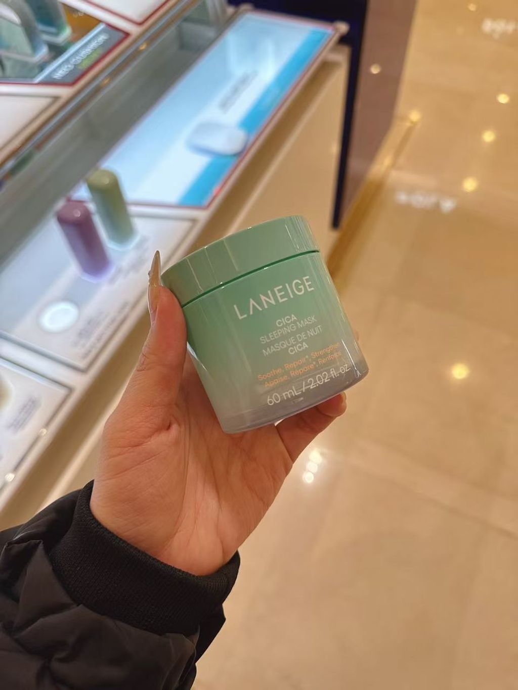 77fa973ee77c42d544db62b1d066f54a