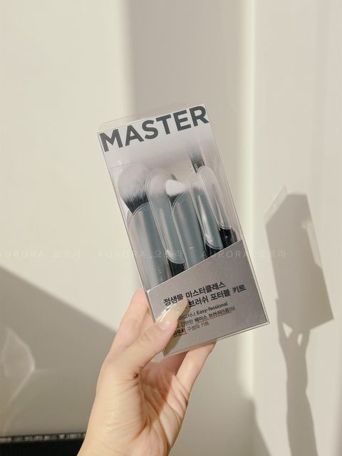 EE03AADD-CE6F-457E-B931-2659535ADBE5