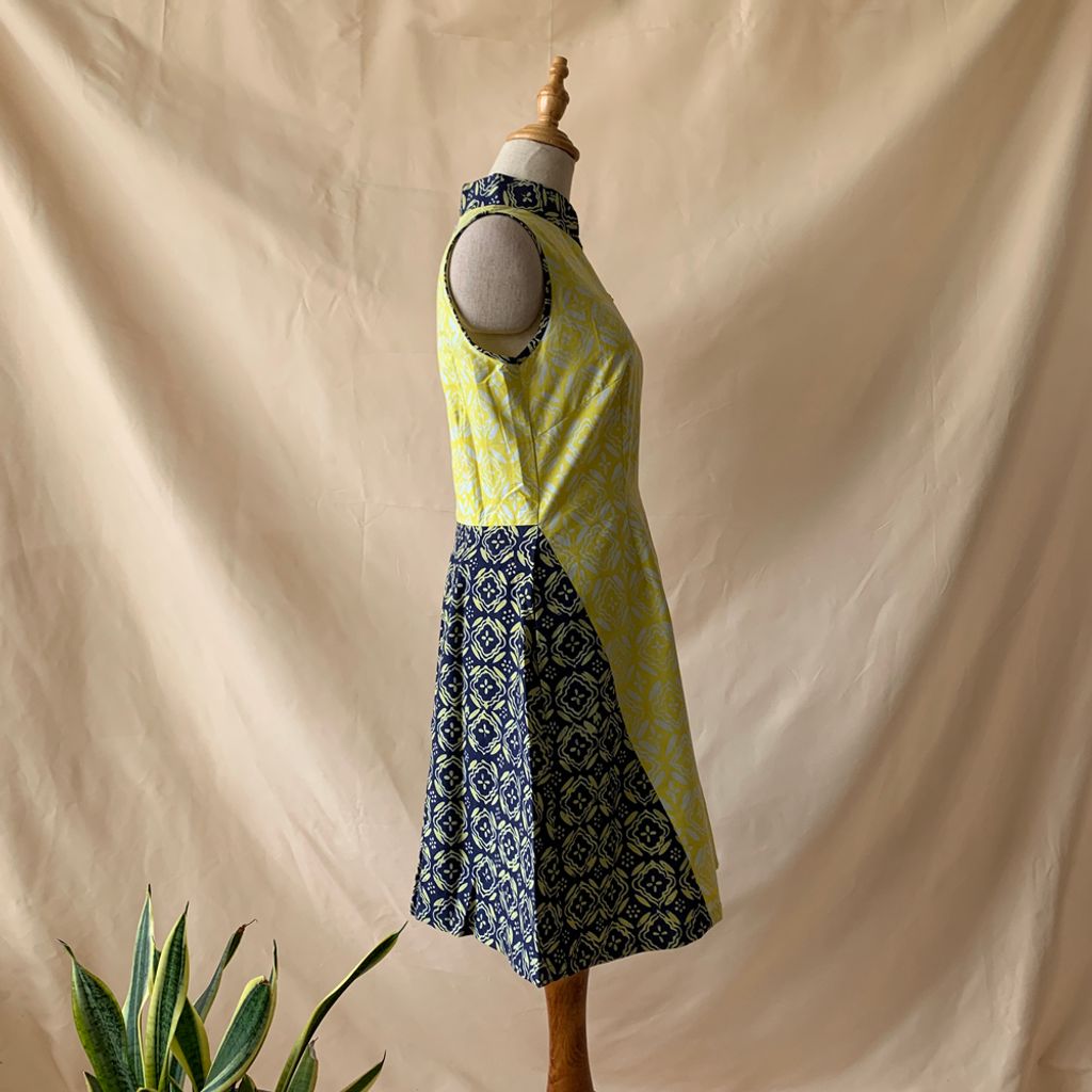 ai-qipao-blu-yellow-side.jpg