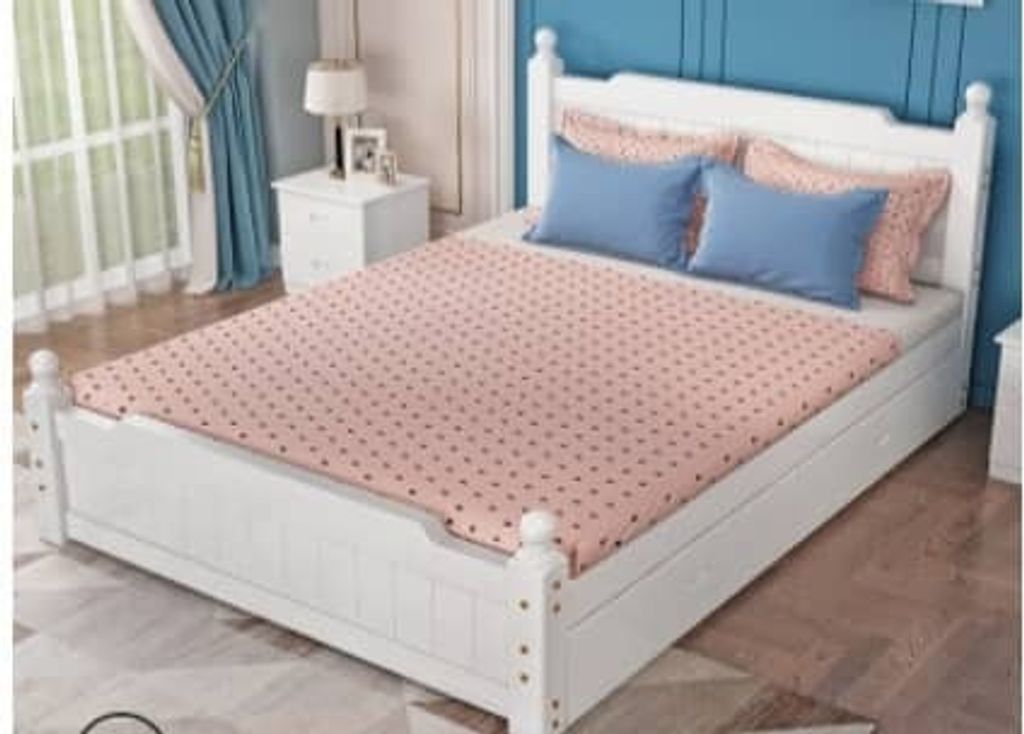 queen bed white.jpg