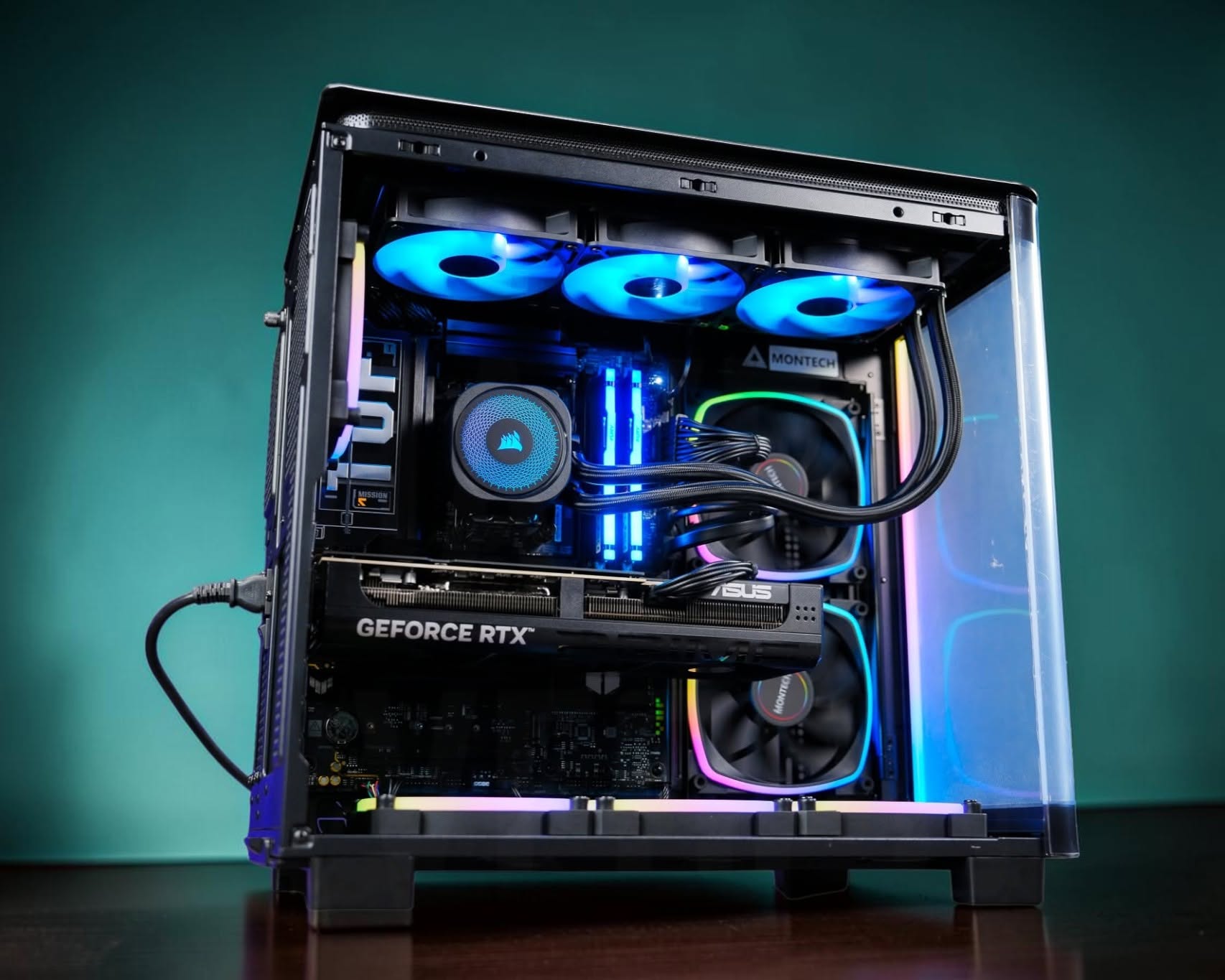 Custom PC berprestasi tinggi hasil binaan Ralik Enterprise