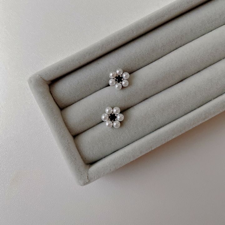 1 (84)