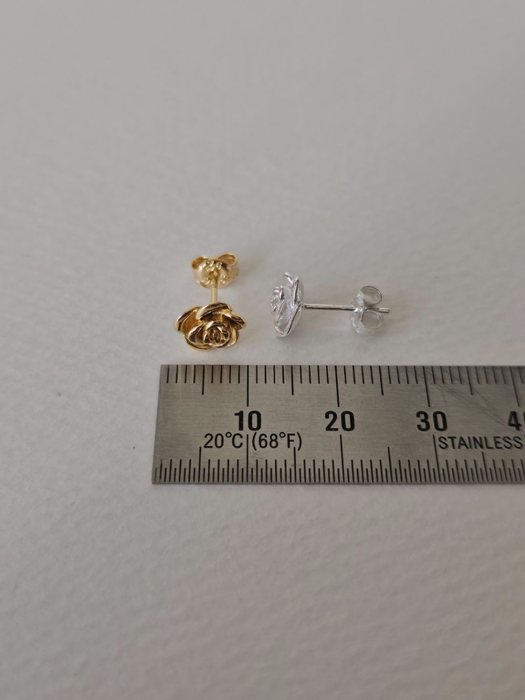 E121 貼耳玫瑰花耳環  (5)