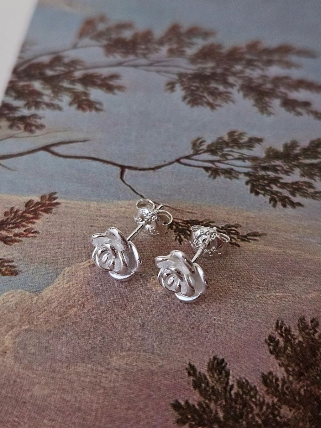 E121 貼耳玫瑰花耳環  (4)