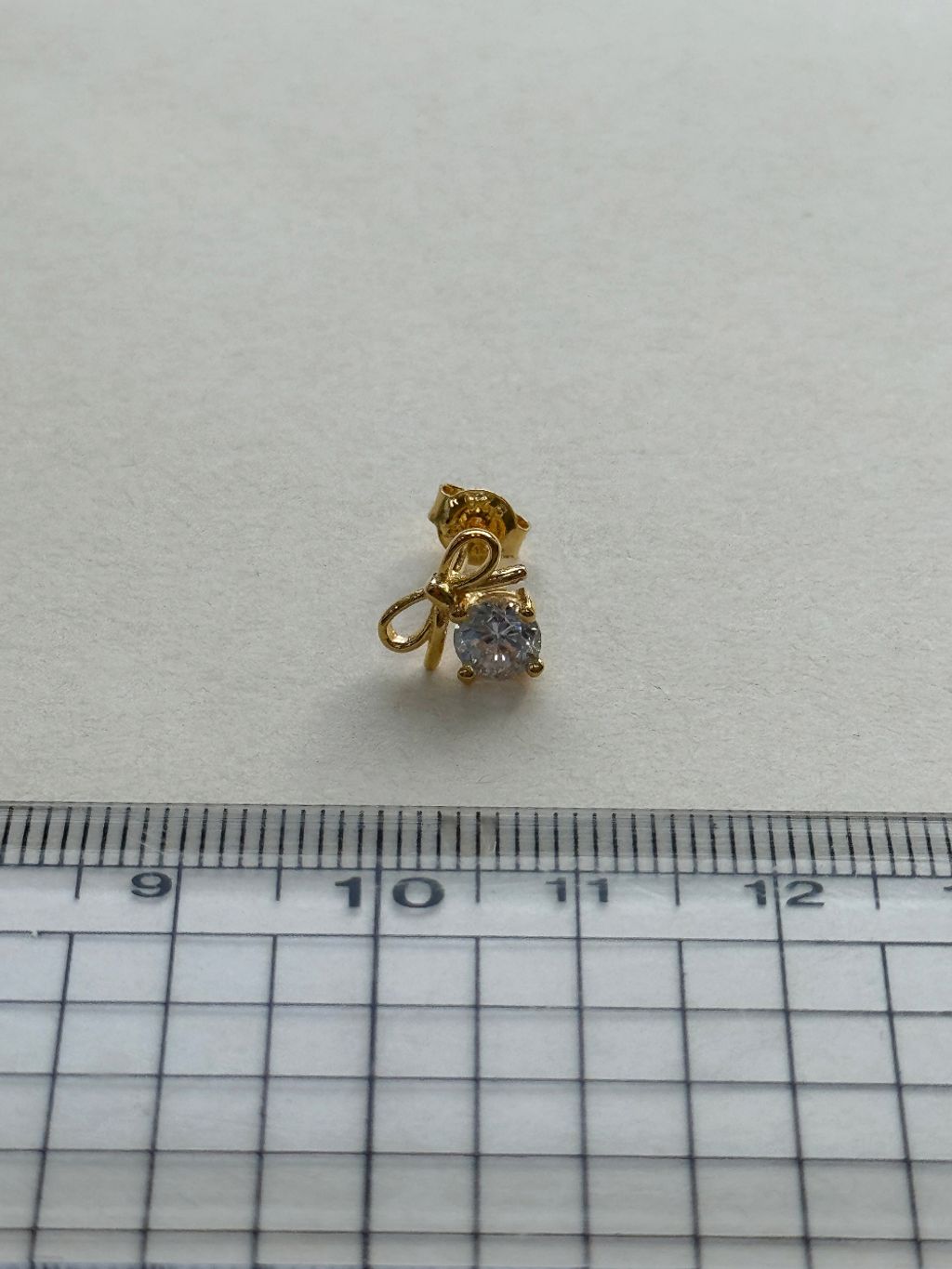 E124 蝴蝶結帶鑽耳環 (5)