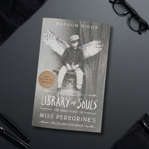 Library of Souls (Miss Peregrine's Peculiar Children #3) by Ransom Riggs 9781594749315 flat lay