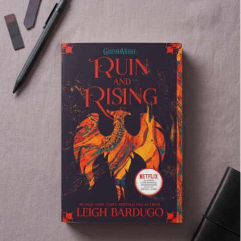 Ruin and Rising (The Shadow and Bone Trilogy #3) by Leigh Bardugo 9781250063168 flat lay