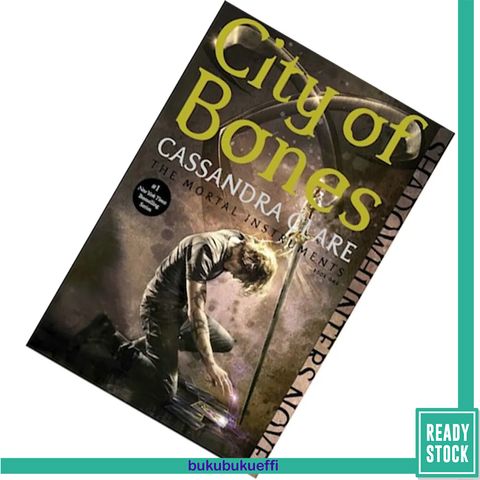 City of Bones (The Mortal Instruments Series #1) by Cassandra Clare,  Paperback