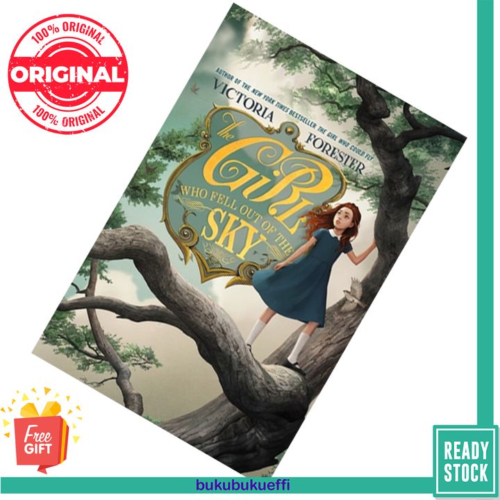 The Girl Who Fell Out of the Sky (Piper McCloud #3) by Victoria Forester 9781250759634
