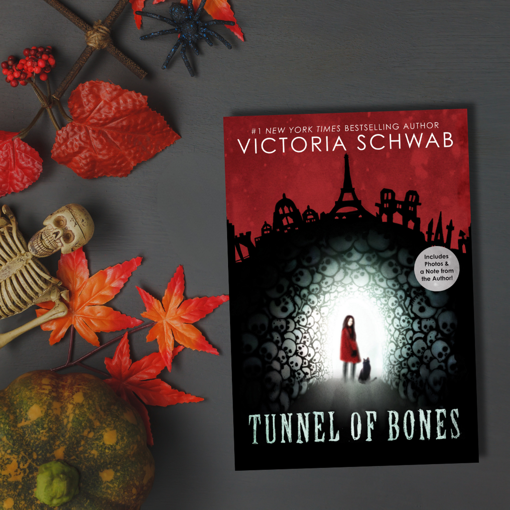 Tunnel of Bones (Cassidy Blake #2) by Victoria Schwab 9781338111057
