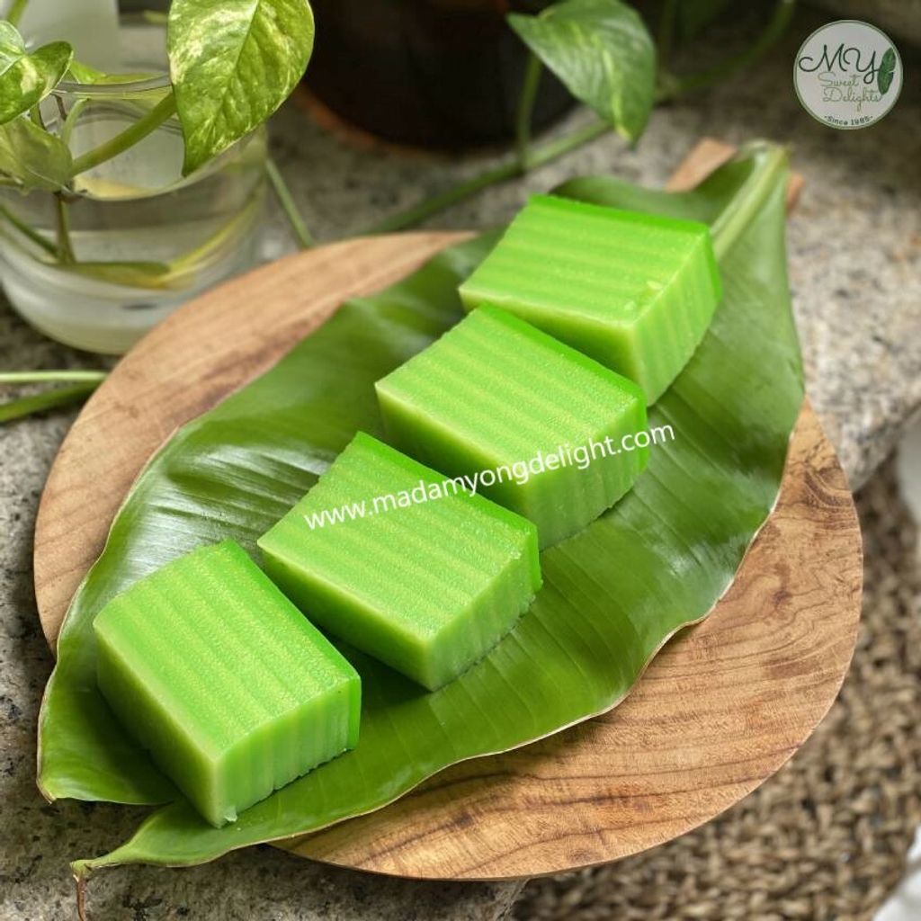 Kuih Lapis Pandan 5 Pcs Madam Yong Delight Nyonya Kuih Est 1985 1821