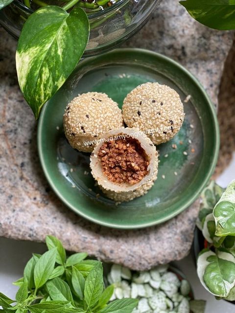 34. Peanut Sesame Ball.jpg