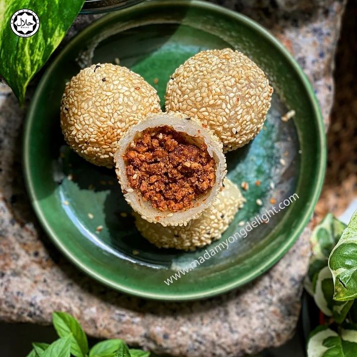 8. Sesame Ball Peanut