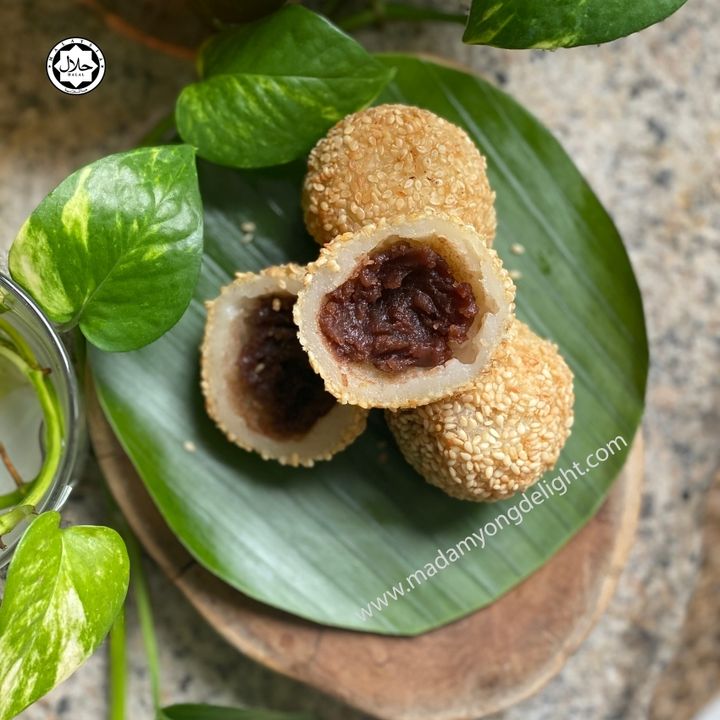9. Sesame Ball Red Bean
