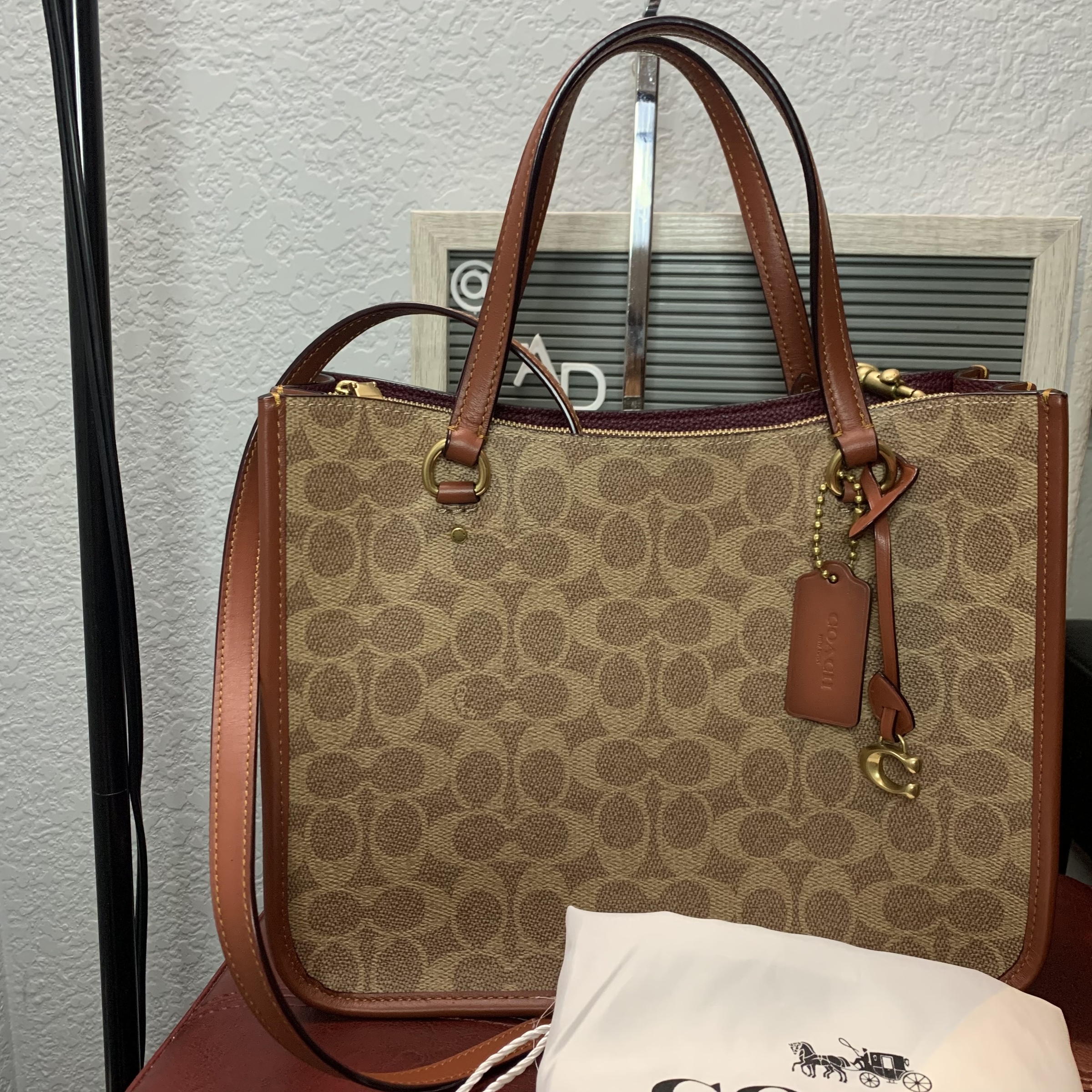 Coach Tyler Carryall 28 In Signature Canvas – Lady Anne's Outlet