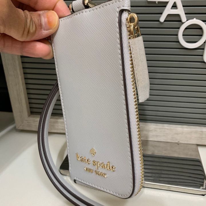 6430C92A-7665-456A-9E3B-94CC7C18E499