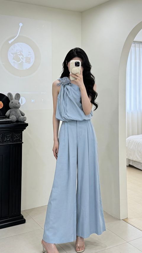 FFDB68E8-FD7C-494D-BF7F-158AE713BF39