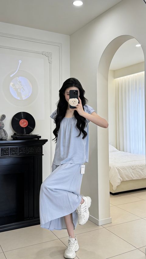 A4F7340C-4F93-45AC-8D77-CC3EE33F4BFA