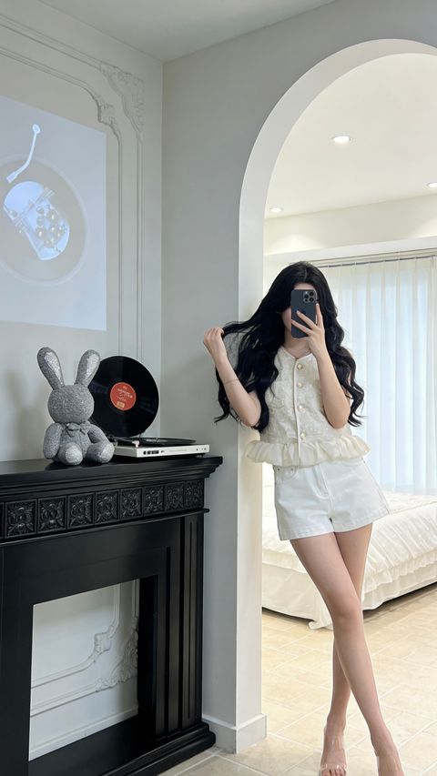 5E64715F-C8C1-4FBA-8100-8D8F7CE17A0D