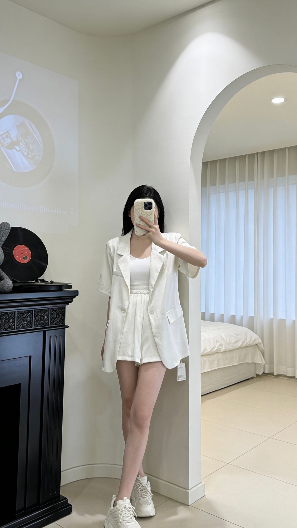 06020179-D5B6-4E68-95BE-76F565AA163A