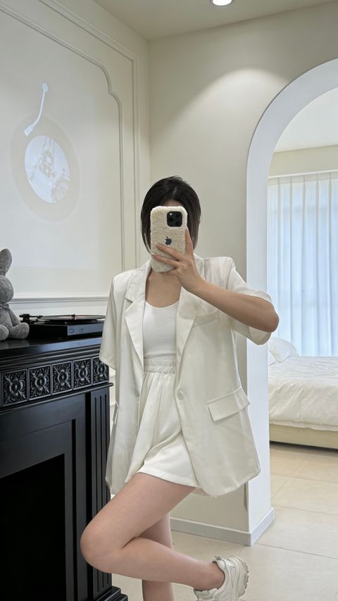 7215024B-17DC-41E0-AE28-83D098F71002