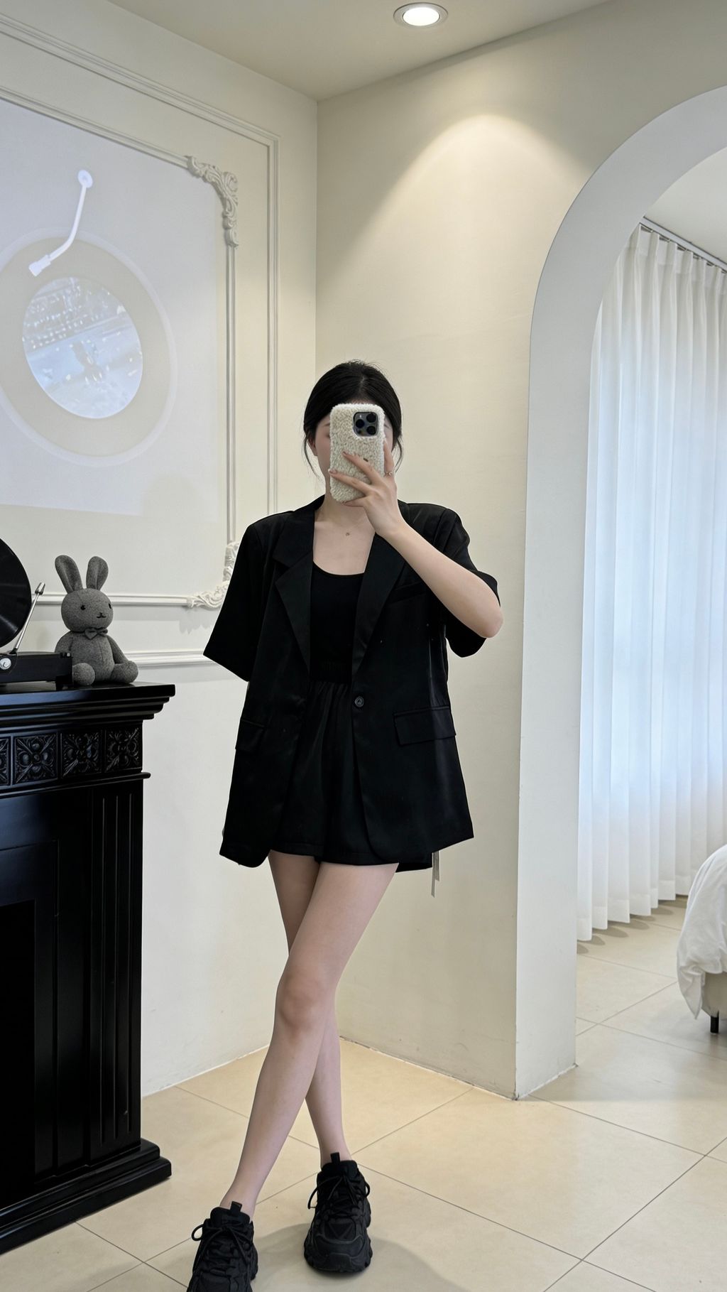 8128BEE7-384E-46F5-9A27-7888E2EA9441