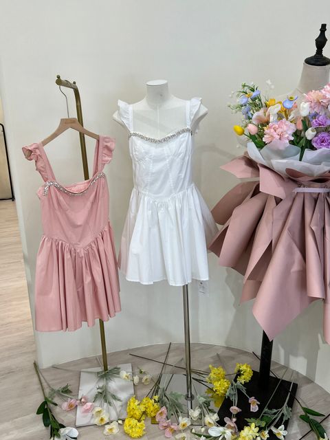 DFE2A09C-A8DA-435E-AAF0-29128A018D0A