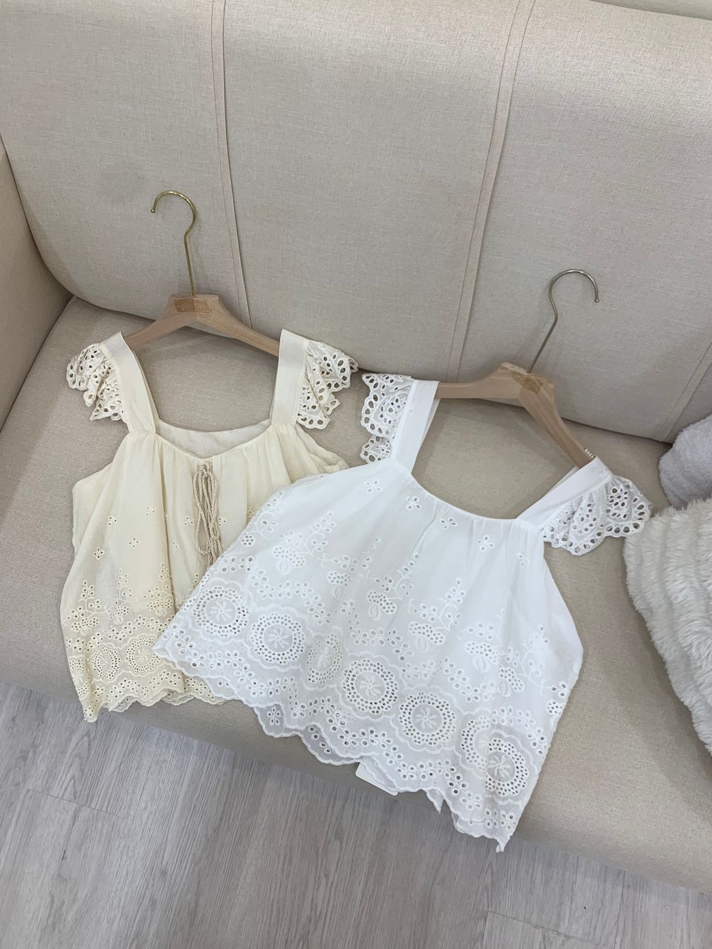 3385F77E-1638-453A-B28D-C08D612FBE02