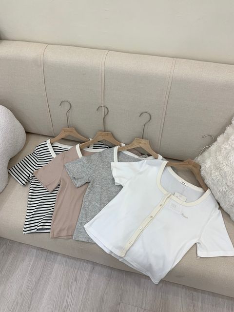 CE1DB047-C45D-455F-809F-595B9FFFA259