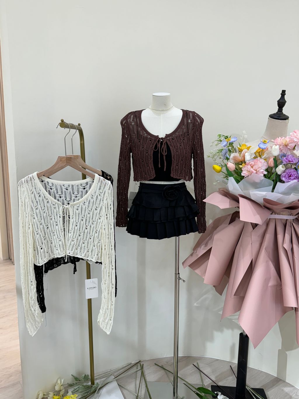 8EFA0833-6126-4743-8A37-2968AEF44FCC