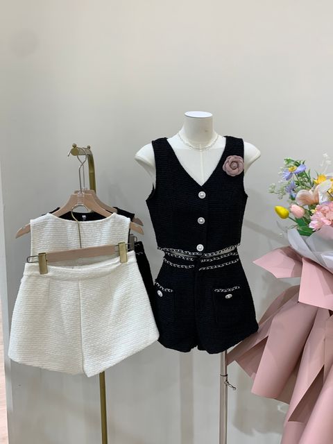 EB65141C-0959-4A37-A3D8-084EFF118C73