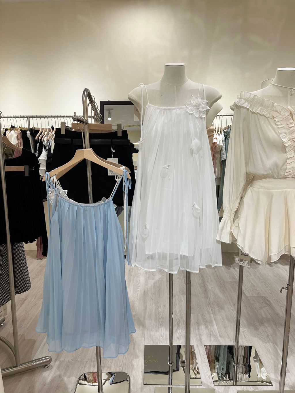 252734AB-2381-40AA-BE93-2161DC405F2E