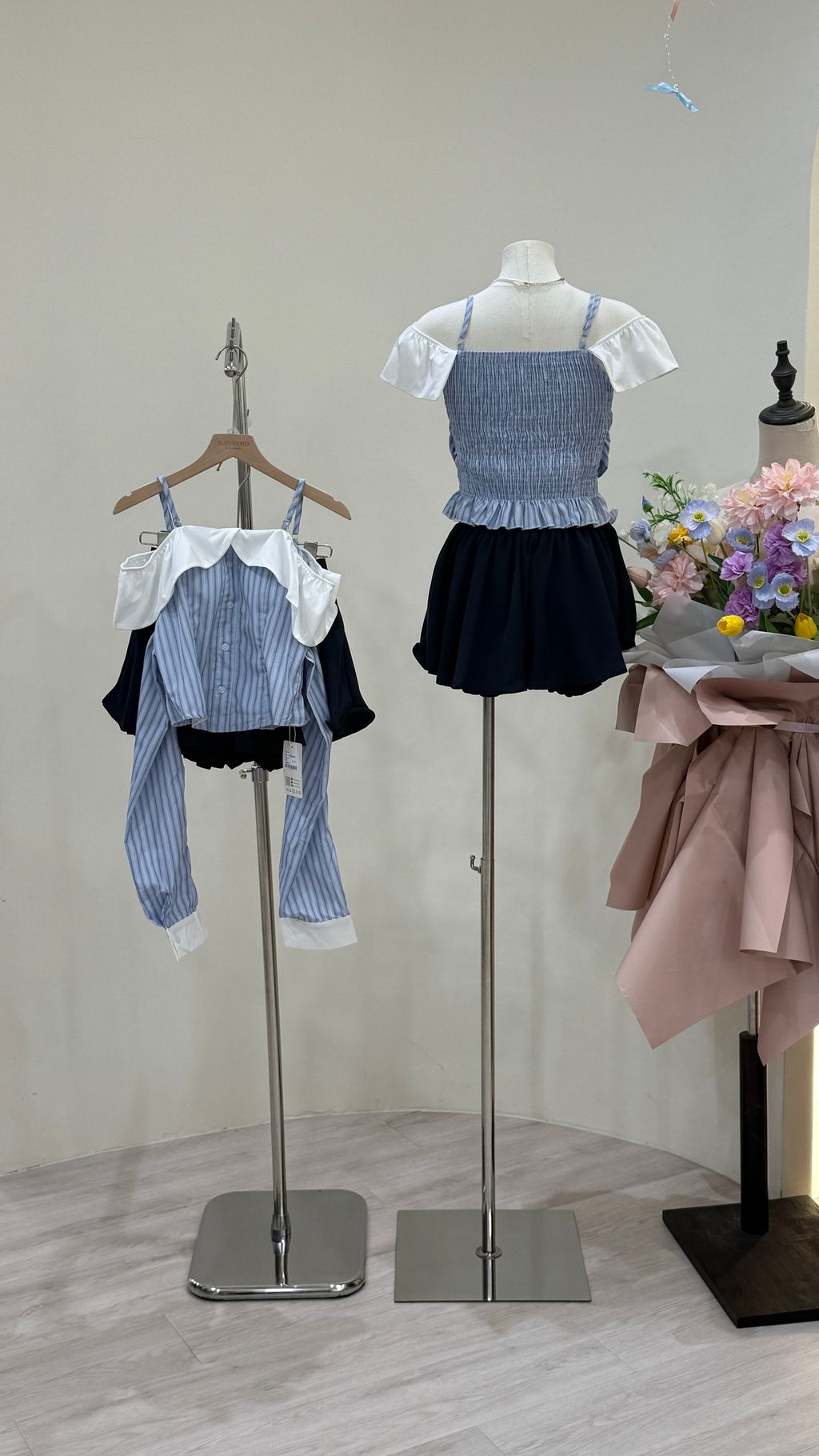 4CC3E333-7772-429D-A86B-E2AEC3A78653