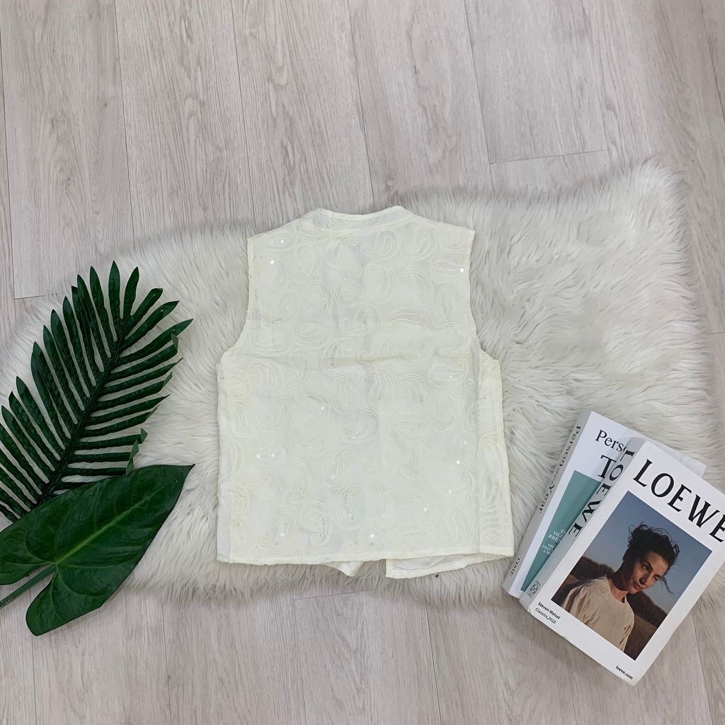 4BD4E62B-4C73-46EF-9345-979CB21901DB