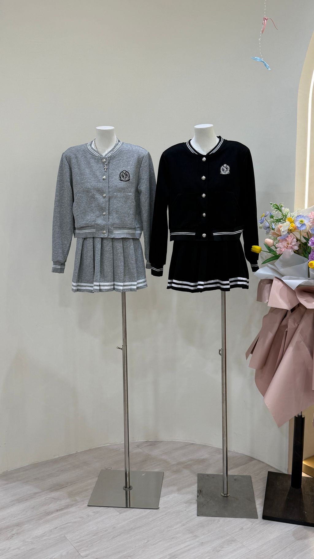 B5C1CC0A-3A07-407B-AF40-99B6A6C57A24