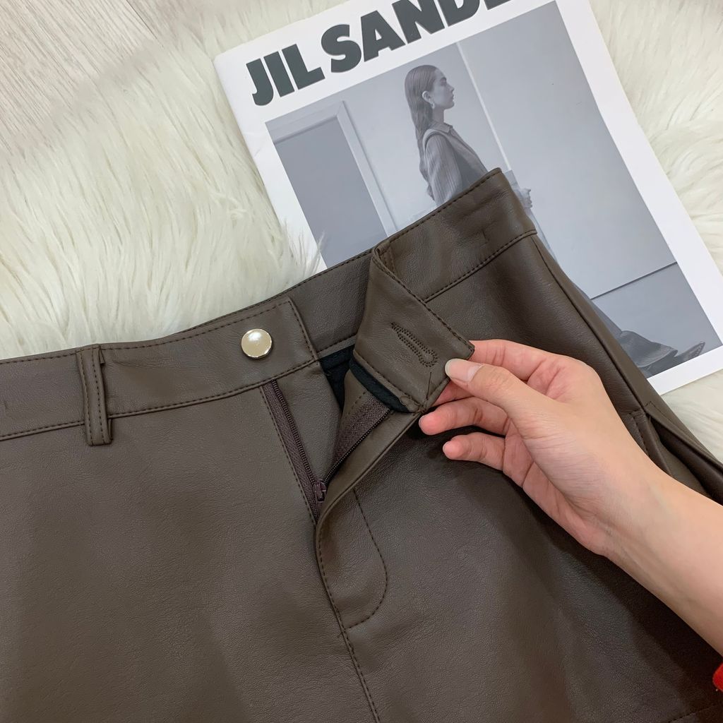 AD8B5911-6A5F-46C8-985C-E44601E32D47