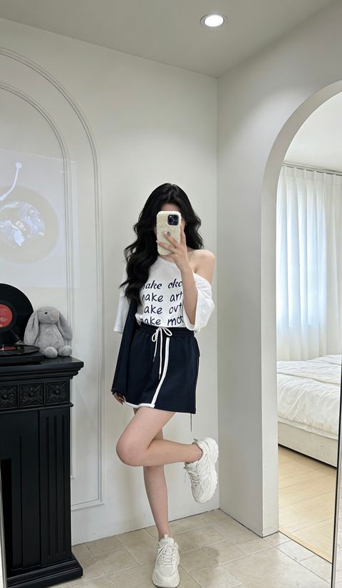 BC0C5940-2A86-438E-AF2E-8B3B07F077DB