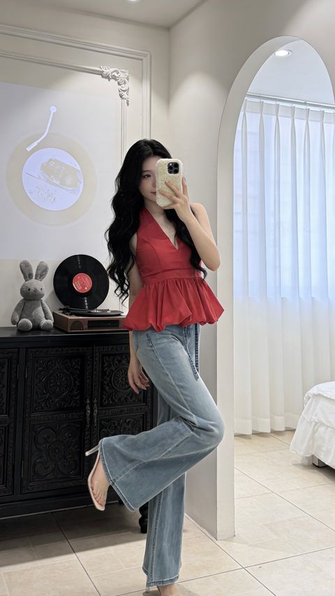 FCDEC79C-BB36-4646-ACCE-CC85B9B53C5B