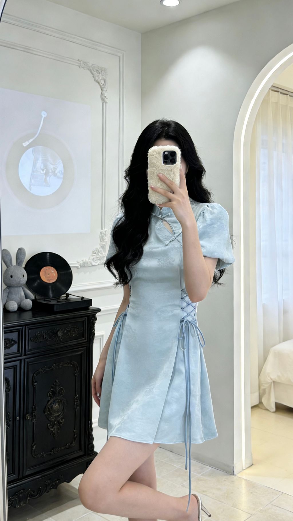 7E095563-18BD-4275-9C56-375537B2FAFD