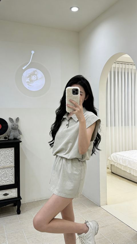 E2313A94-31AD-4450-9CEF-37C21B615092