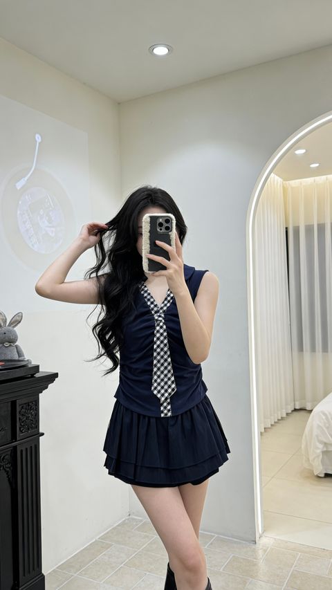 C0E9E59E-99CB-4A88-B275-5FF77D598EEB