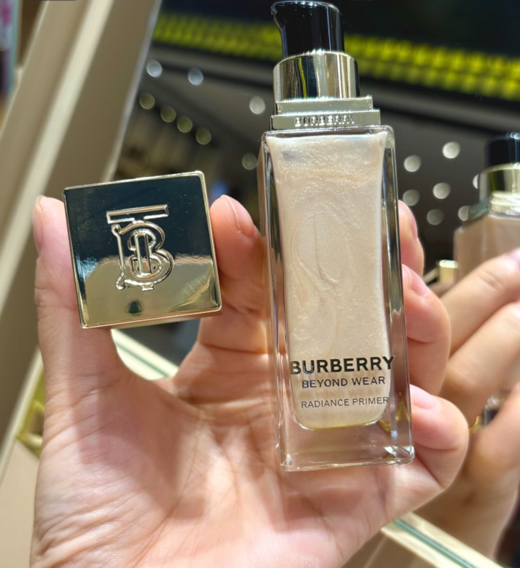 自帶高光的妝前✨BURBERRY 卓越持妝鎏光煥亮妝前乳30ML-9