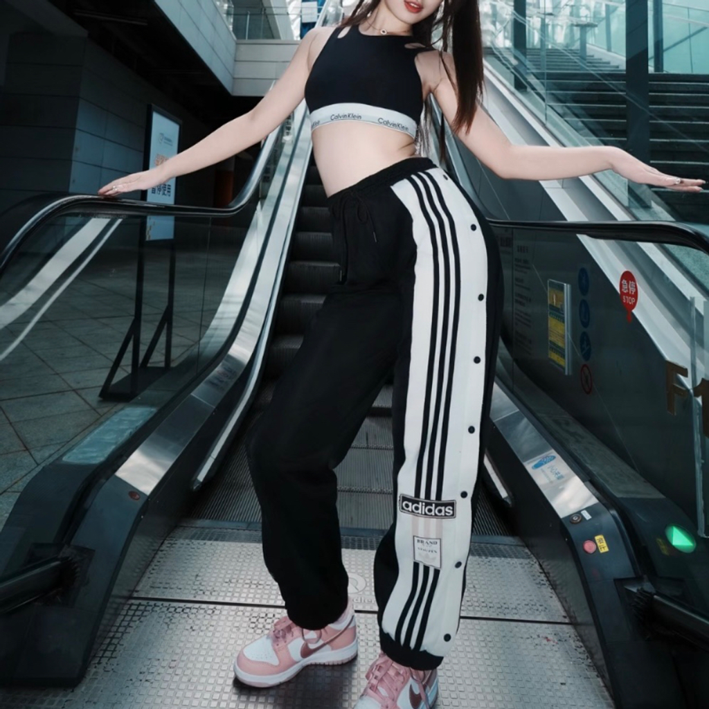 Adidas 側邊排扣運動長褲 ＃黑色-4